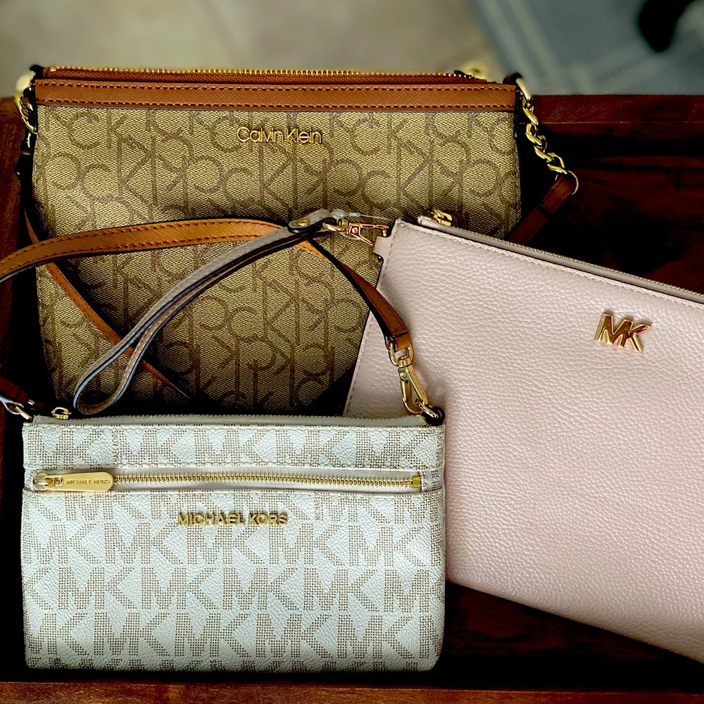Closet Closing Sunday!! Taking Offers! MICHAEL KORS & CALVIN KLEIN Purses